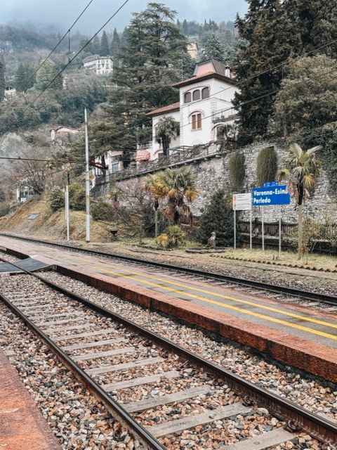 Nádraží Varenna